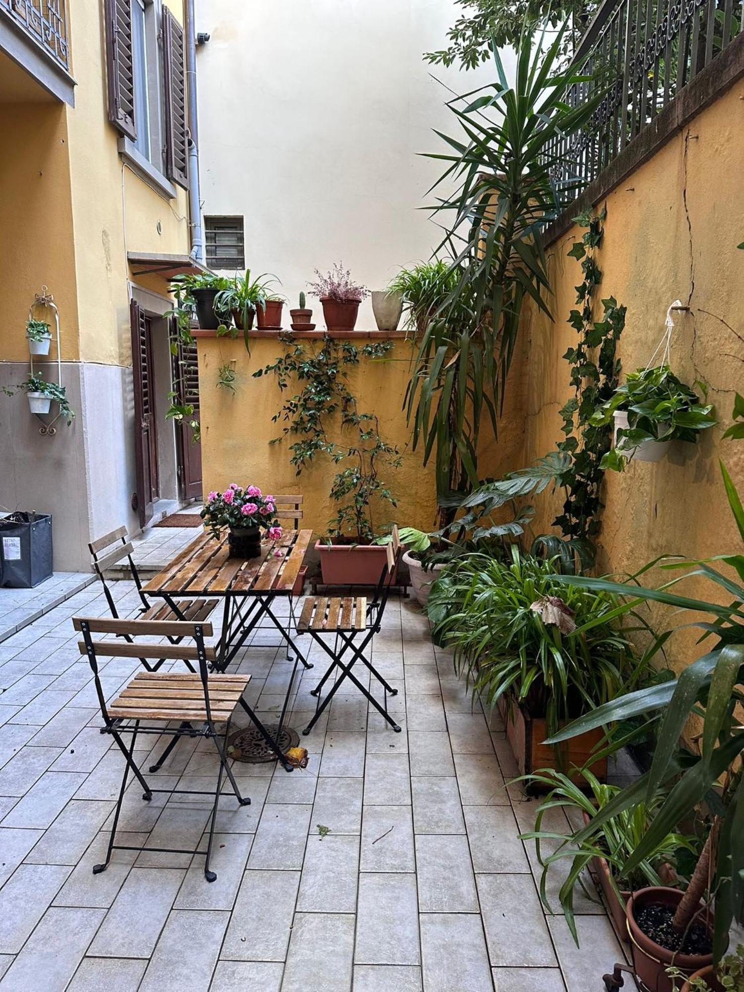 One-Bedroom Apartment With Patio Florencia Exterior foto